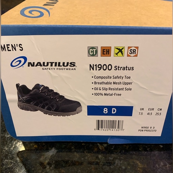 NIB Men’s Nautilus Work Shoe, size 8, black, composite toe. - Picture 5 of 5